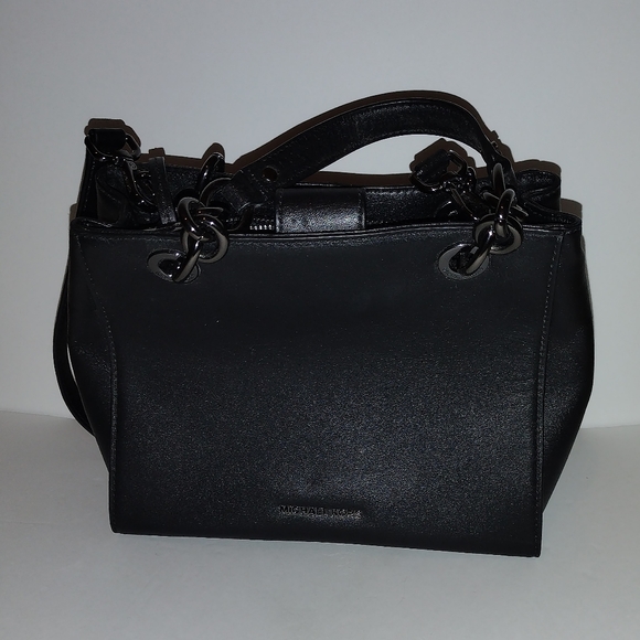 Michael kors purse - Picture 9 of 9